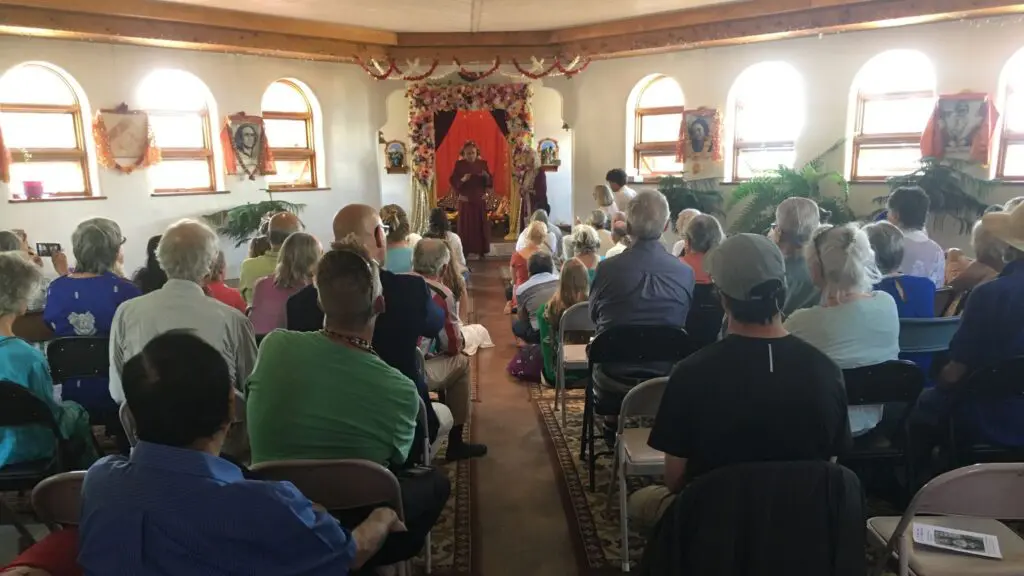 Promote the Rimé Philosophy and Interfaith Dialogues