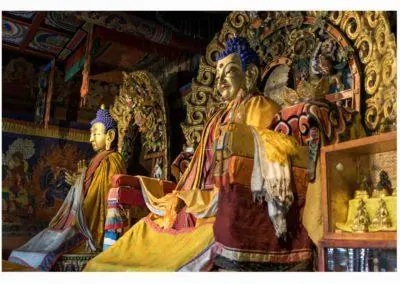 statues of Guru Rinpoche and Sakyamuni buddha